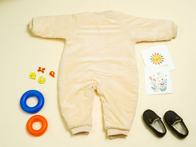 KASSY POP Unisex Baby Winter Romper Jumpsuit, Warm Fleece Snowsuit with Front Snap Buttons, 1pc - Color May Vary